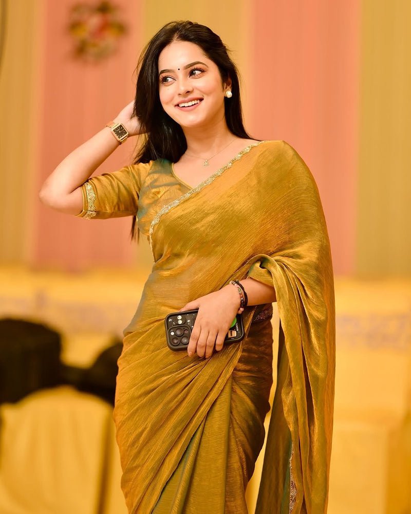 Luxurious Two Tone Fendy Chiffon Saree